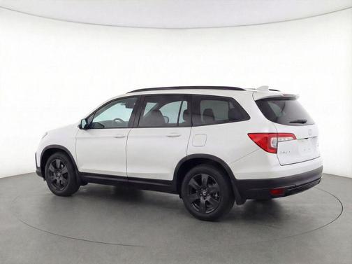 Platinum White Pearl 2022 Honda Pilot AWD TrailSport