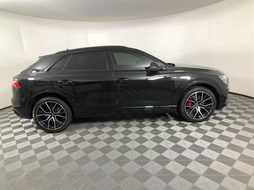 2022 Audi Q8 55 Prestige