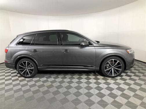 2023 Audi Q7 55 Prestige