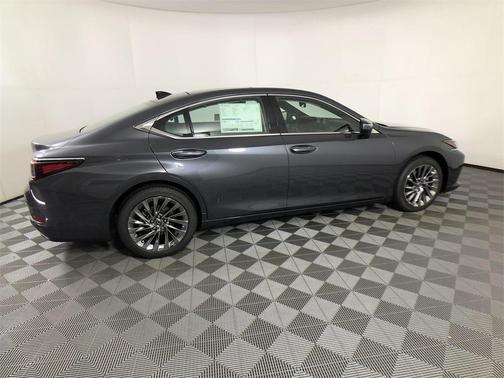 2025 Lexus ES 350 Ultra Luxury