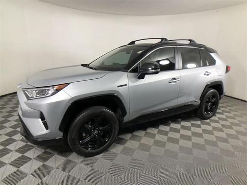 2021 Toyota RAV4 Hybrid SE