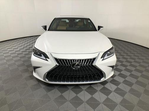 2024 Lexus ES 300h Premium