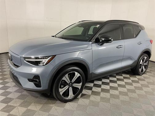 2023 Volvo XC40 Recharge Pure Electric Twin Plus