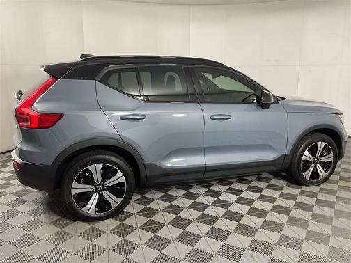 2023 Volvo XC40 Recharge Pure Electric Twin Plus