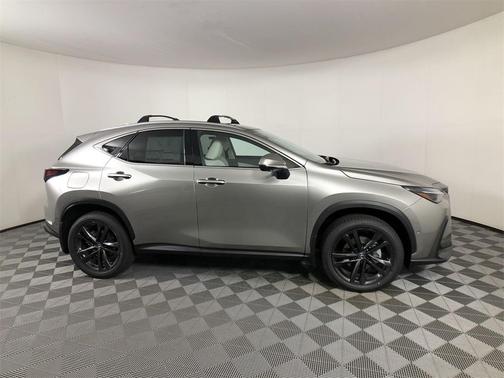 2025 Lexus NX 450h+ Luxury