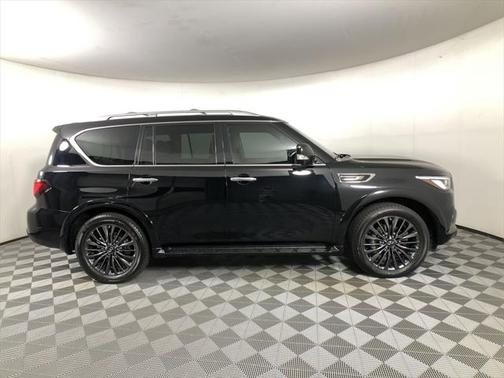 2022 INFINITI QX80 PREMIUM SELECT AWD