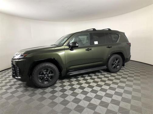 2025 Lexus LX 700h Overtrail