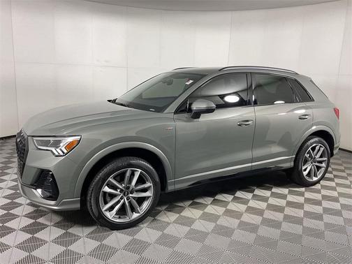 2025 Audi Q3 Premium 45 TFSI S line quattro Tiptronic