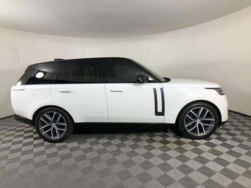 2024 Land Rover Range Rover P530 Autobiography