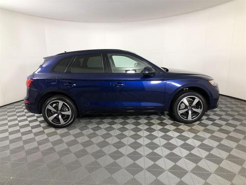 2022 Audi Q5 45 S line quattro Premium
