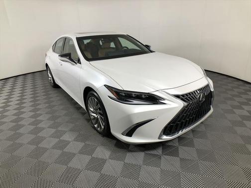 2023 Lexus ES 300h Ultra Luxury