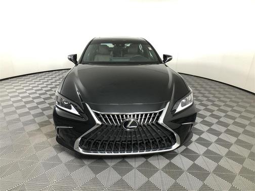 2023 Lexus ES 300h Base