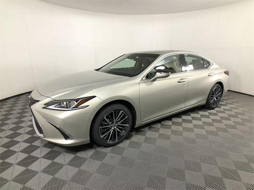 2025 Lexus ES 300h Base