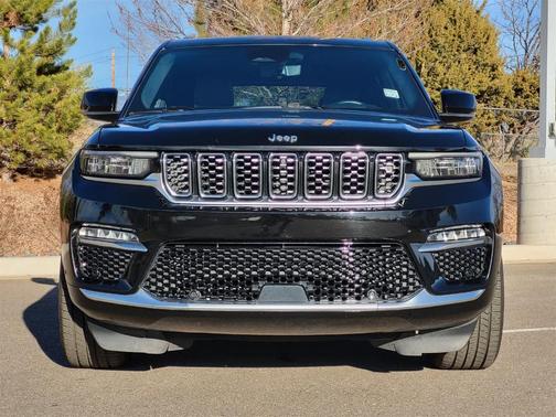 2023 Jeep Grand Cherokee Summit