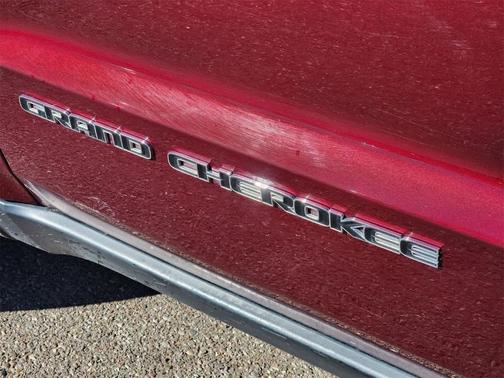 2020 Jeep Grand Cherokee Laredo E