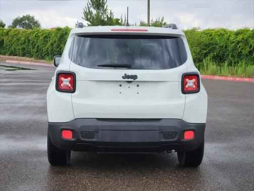2017 Jeep Renegade Altitude