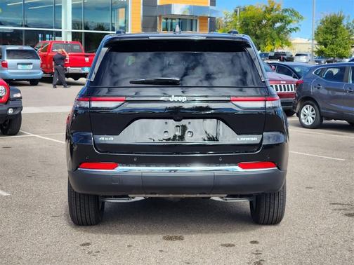 2025 Jeep Grand Cherokee Laredo X