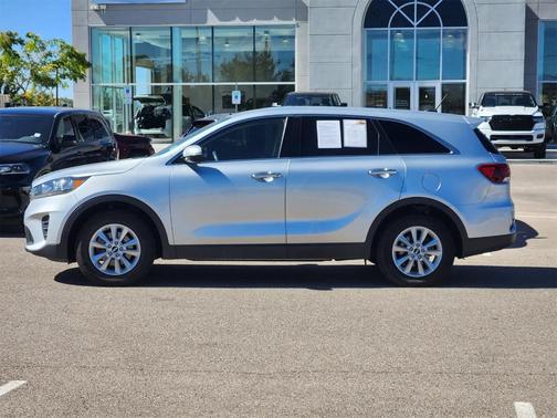 2020 Kia Sorento LX