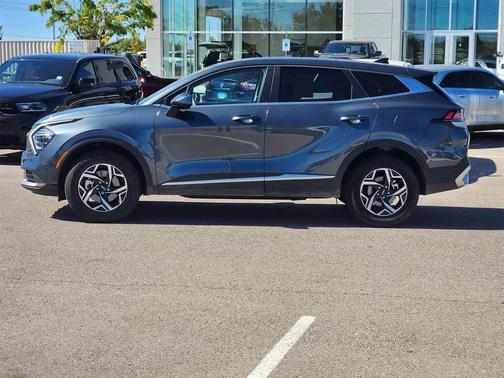 2024 Kia Sportage LX