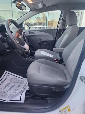 2017 Chevrolet Sonic LT