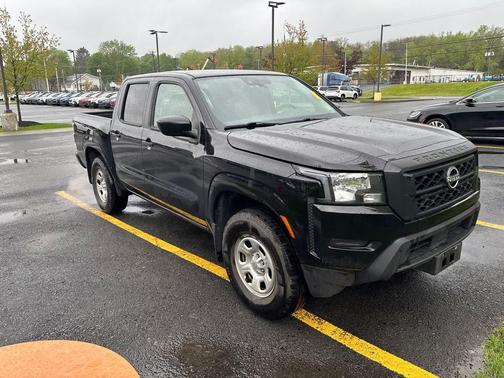 Super Black 2022 Nissan Frontier S