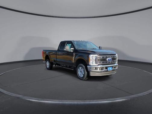 2025 Ford F-350 XLT