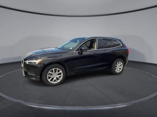 2021 Volvo XC60 T5 Momentum