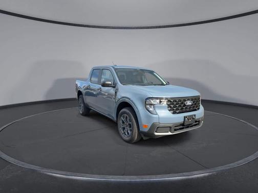 Azure Gray Metallic Tri-Coat 2026 Ford Maverick XLT