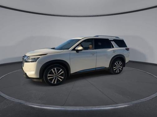 2022 Nissan Pathfinder Platinum 4WD
