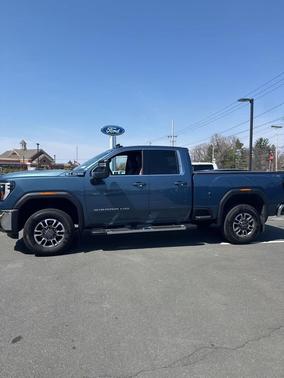 2024 GMC Sierra 2500 SLE