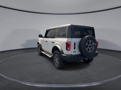 Oxford White 2026 Ford Bronco Big Bend