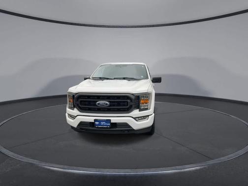 Oxford White 2022 Ford F-150 XLT