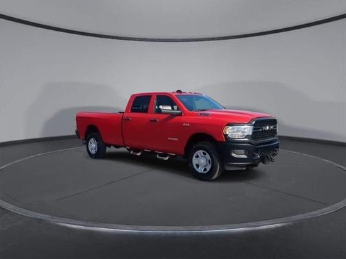 2021 RAM 3500 Tradesman Crew Cab 4x4 8' Box
