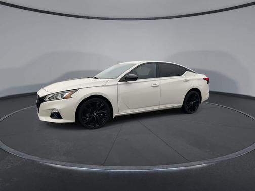 2022 Nissan Altima SR Intelligent AWD