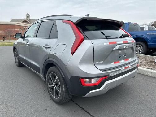 2023 Kia Niro EX