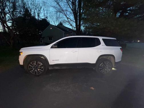 2021 GMC Acadia AWD SLE