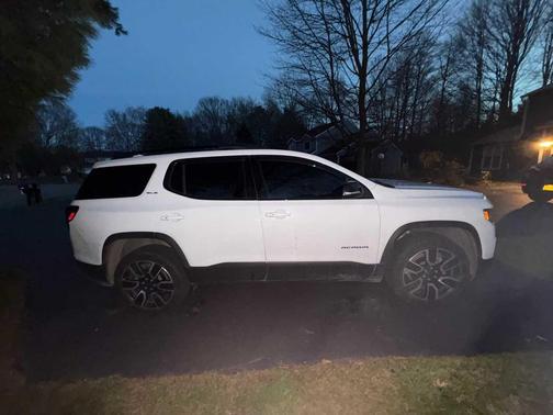 2021 GMC Acadia AWD SLE