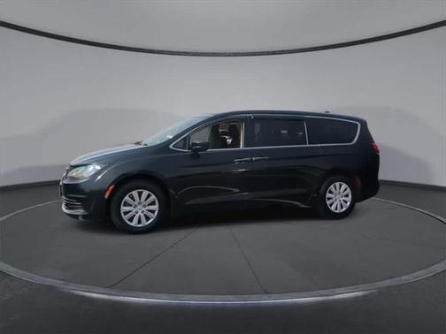 2020 Chrysler Voyager L