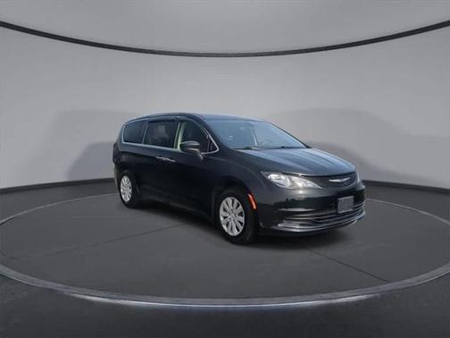 2020 Chrysler Voyager L