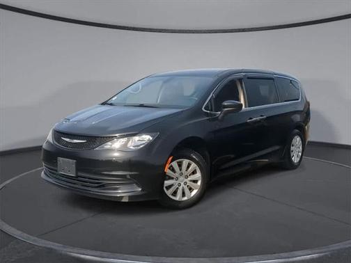 2020 Chrysler Voyager L