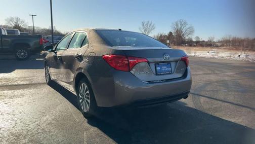 Falcon Gray Metallic 2019 Toyota Corolla XLE