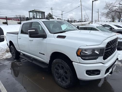 2023 RAM 2500 Big Horn Crew Cab 4x4 6'4' Box