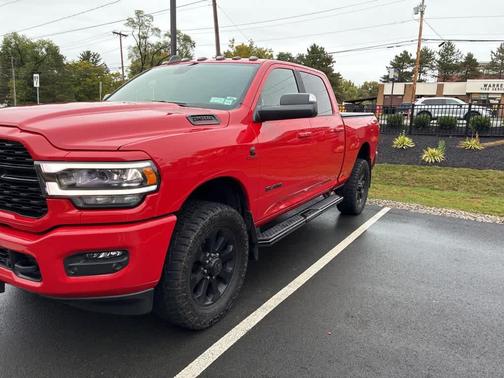 2022 RAM 2500 Big Horn Crew Cab 4x4 6'4' Box