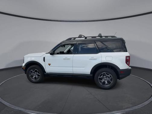 Oxford White 2024 Ford Bronco Sport Badlands