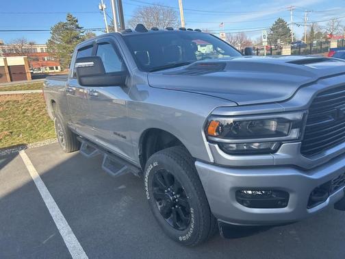 Billet Silver Metallic Clearcoat 2024 RAM 2500 Laramie Crew Cab 4x4 6'4' Box