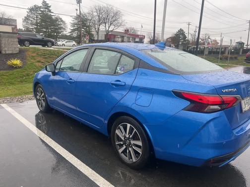 2021 Nissan Versa 1.6 SV