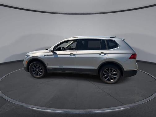 Pyrite Silver Metallic 2024 Volkswagen Tiguan 2.0T SE 4MOTION