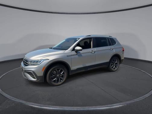 Pyrite Silver Metallic 2024 Volkswagen Tiguan 2.0T SE 4MOTION
