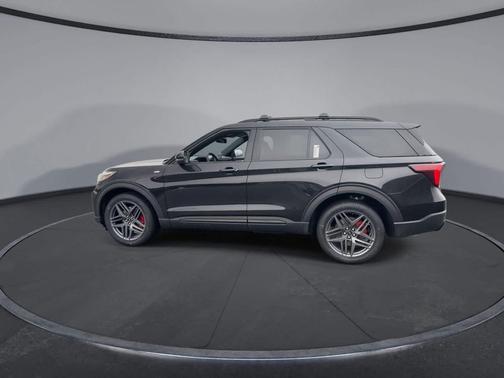 Agate Black Metallic 2026 Ford Explorer ST-Line