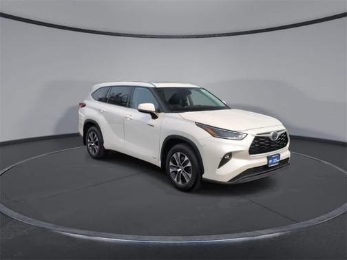 2021 Toyota Highlander Hybrid XLE